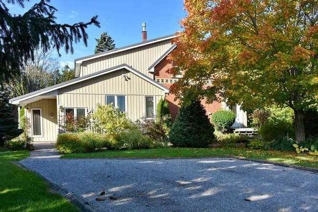 525736 Grey Road 30 Rd, House detached with 4 bedrooms, 3 bathrooms and 10 parking in Grey Highlands ON | Image 2