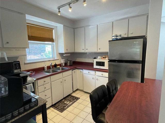 1934 Lawrence Ave W, House detached with 2 bedrooms, 2 bathrooms and 6 parking in Toronto ON | Image 22