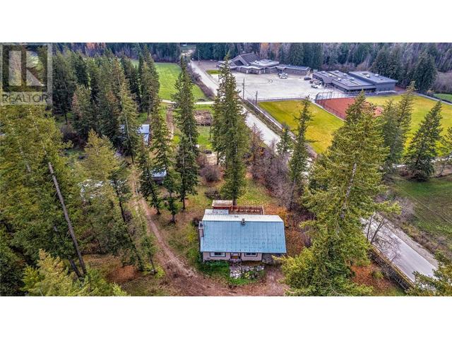 11 Gardom Lake Road, House detached with 2 bedrooms, 2 bathrooms and null parking in North Okanagan F BC | Image 57