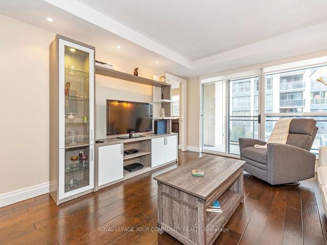 310 - 28 Hollywood Ave, Condo with 1 bedrooms, 1 bathrooms and 1 parking in Toronto ON | Image 7