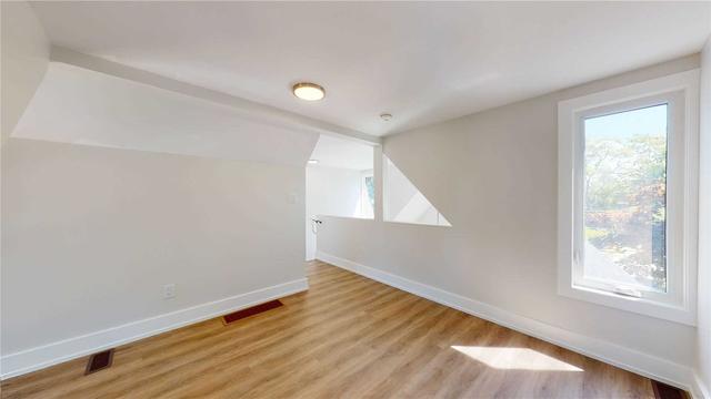 unit 2 - 320 Albany Ave, House detached with 2 bedrooms, 1 bathrooms and 1 parking in Toronto ON | Image 18