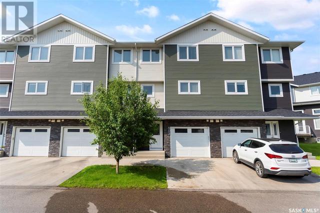 201 - 315 Kloppenburg Link, House attached with 3 bedrooms, 3 bathrooms and null parking in Saskatoon SK | Image 2