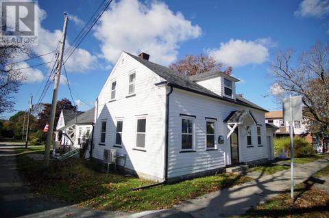 193 Water Street, House detached with 5 bedrooms, 1 bathrooms and null parking in Shelburne NS | Card Image