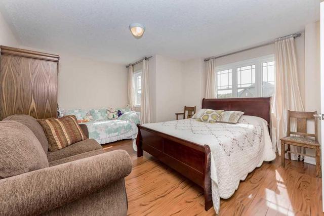 2992 Annalysse Dr, House detached with 4 bedrooms, 3 bathrooms and 4 parking in Orillia ON | Image 14