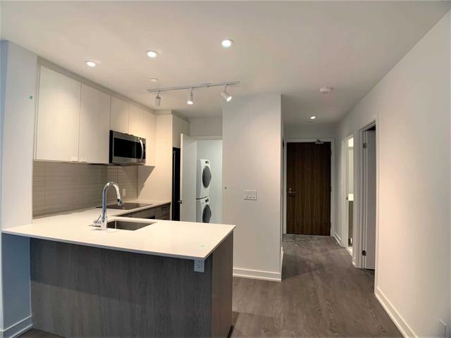 2312 - 1926 Lake Shore Blvd W, Condo with 1 bedrooms, 2 bathrooms and 1 parking in Toronto ON | Card Image