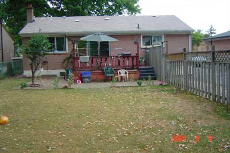3296 Etude Dr, House detached with 2 bedrooms, 2 bathrooms and 4 parking in Mississauga ON | Image 5