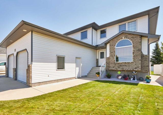 637 Stark Way Se, House detached with 5 bedrooms, 3 bathrooms and 4 parking in Medicine Hat AB | Image 3