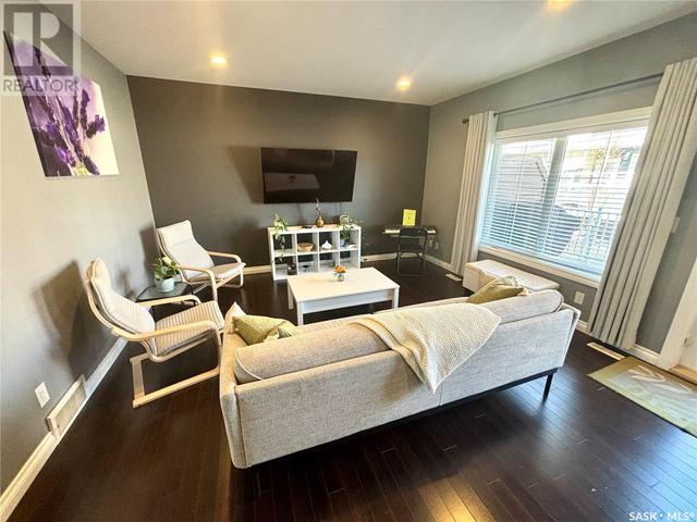 104 Atton Crescent, House attached with 5 bedrooms, 4 bathrooms and null parking in Saskatoon SK | Image 7