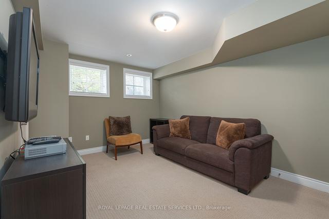 29 Shires Lane, House attached with 3 bedrooms, 3 bathrooms and 2 parking in Toronto ON | Image 20