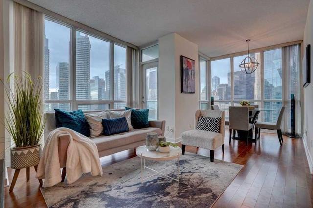 2502 - 18 Harbour St, Condo with 2 bedrooms, 2 bathrooms and 1 parking in Toronto ON | Image 23