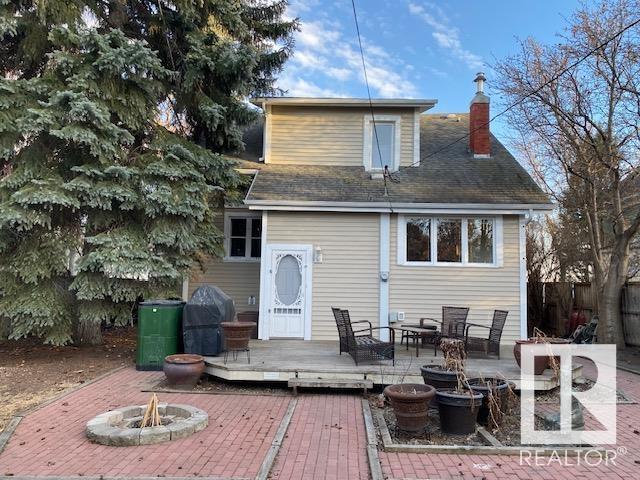 7864 Jasper Ave Nw, House detached with 3 bedrooms, 2 bathrooms and null parking in Edmonton AB | Image 2
