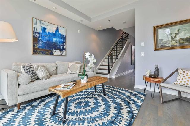 th1 - 41 Ossington Ave, Townhouse with 3 bedrooms, 3 bathrooms and 1 parking in Toronto ON | Image 9