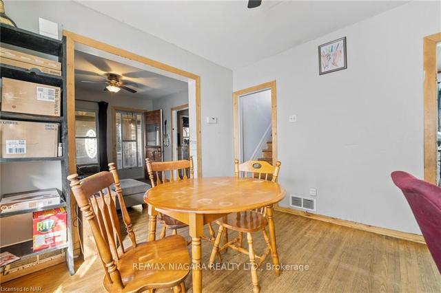 176 Lake St, House detached with 3 bedrooms, 2 bathrooms and 4 parking in St. Catharines ON | Image 24