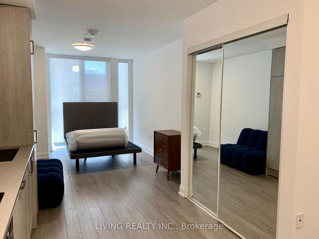 301 - 77 Mutual St, Condo with 0 bedrooms, 1 bathrooms and 0 parking in Toronto ON | Image 3