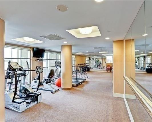 1007 - 3 Marine Parade Dr, Condo with 1 bedrooms, 1 bathrooms and 1 parking in Toronto ON | Image 3