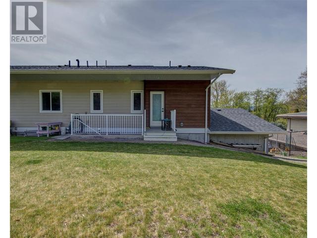 11601 Kalamalka Road, House detached with 4 bedrooms, 3 bathrooms and 4 parking in Coldstream BC | Image 45
