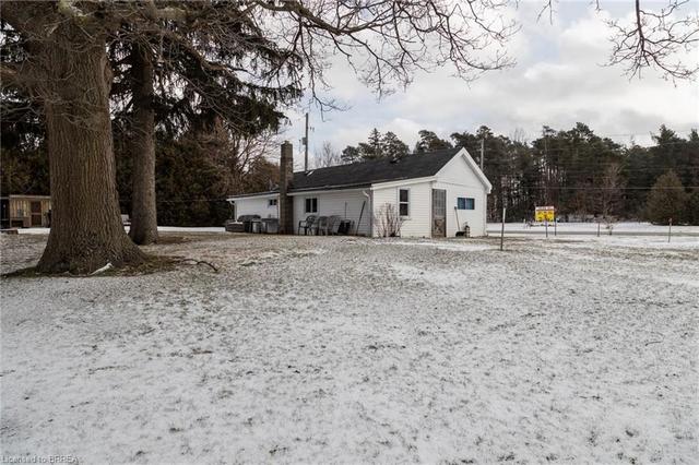 3213 Hwy 3 Highway, House detached with 2 bedrooms, 1 bathrooms and 2 parking in Norfolk County ON | Image 6
