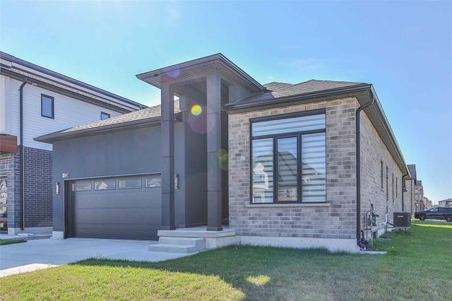 2587 Bridgehaven Dr, House detached with 2 bedrooms, 4 bathrooms and 4 parking in London ON | Image 12