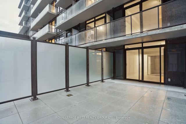 321 - 1 Jarvis St, Condo with 1 bedrooms, 1 bathrooms and 0 parking in Hamilton ON | Image 3
