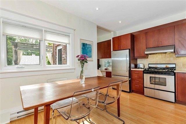 118 Arundel Ave, House semidetached with 3 bedrooms, 3 bathrooms and 2 parking in Toronto ON | Image 6