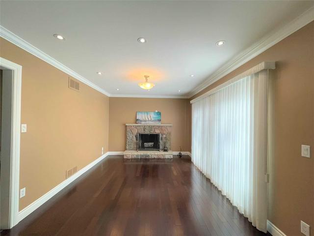 7 Hoseyhill Cres, House detached with 5 bedrooms, 3 bathrooms and 4 parking in Toronto ON | Image 23