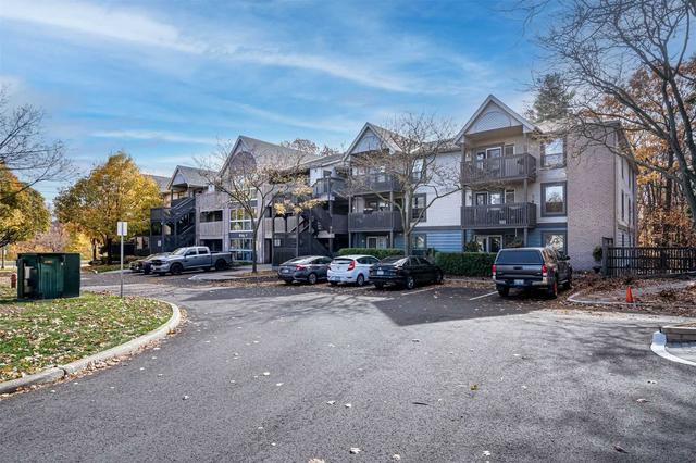120 - 2030 Cleaver Ave, Condo with 2 bedrooms, 1 bathrooms and 1 parking in Burlington ON | Card Image