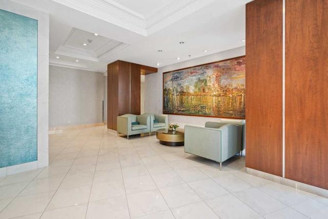 1802 - 300 Bloor St E, Condo with 2 bedrooms, 2 bathrooms and 1 parking in Toronto ON | Image 17