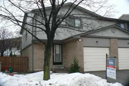 78 Ashton Cres, Townhouse with 3 bedrooms, 2 bathrooms and 1 parking in Brampton ON | Image 1