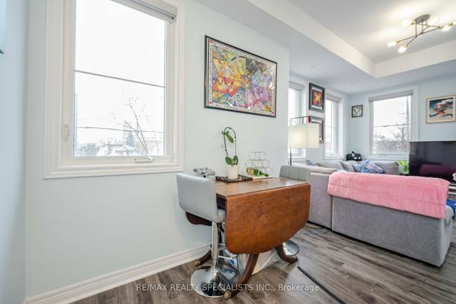 213 - 370 Hopewell Ave, Townhouse with 2 bedrooms, 2 bathrooms and 1 parking in Toronto ON | Image 18