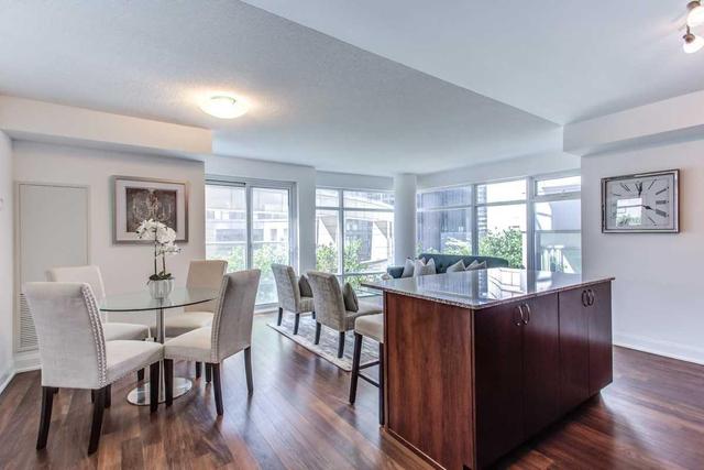 405 - 2191 Yonge St, Condo with 2 bedrooms, 2 bathrooms and 1 parking in Toronto ON | Image 8