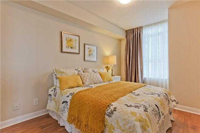 lph07 - 25 Town Centre Crt, Condo with 2 bedrooms, 2 bathrooms and 1 parking in Toronto ON | Image 14