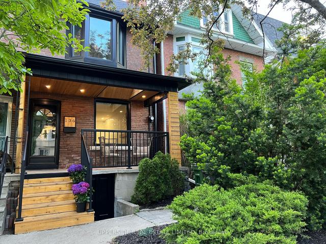 136 Ellsworth Ave, House semidetached with 3 bedrooms, 3 bathrooms and 1 parking in Toronto ON | Image 1