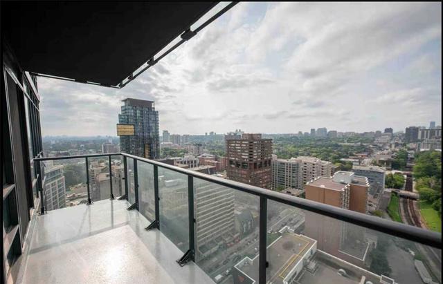 2302 - 825 Church St, Condo with 2 bedrooms, 2 bathrooms and 1 parking in Toronto ON | Image 6