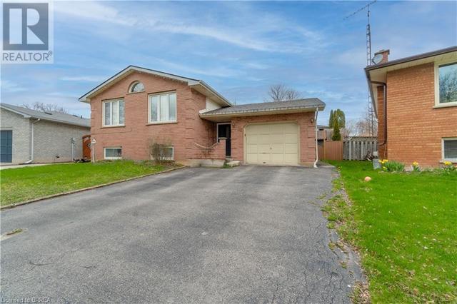 88 Gillin Road, House other with 4 bedrooms, 2 bathrooms and 3 parking in Brantford ON | Image 2