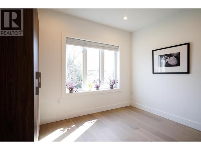 7855 Ontario Street, House detached with 4 bedrooms, 4 bathrooms and null parking in Vancouver BC | Image 16