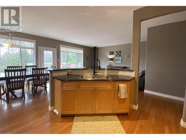 5133 Eagle Place, House detached with 4 bedrooms, 3 bathrooms and null parking in Terrace BC | Image 5