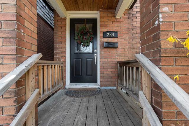 284 Harvie Ave, House detached with 3 bedrooms, 2 bathrooms and 1 parking in Toronto ON | Image 15