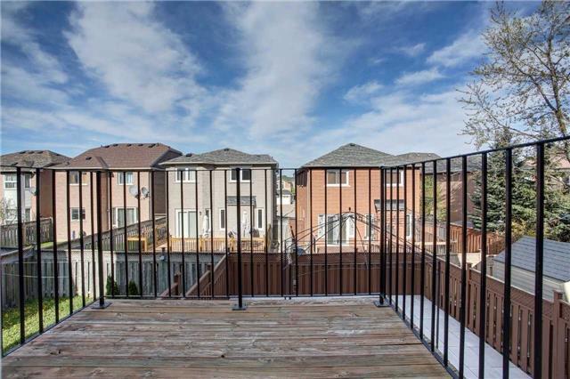19 Bridlepath St, House semidetached with 3 bedrooms, 4 bathrooms and 3 parking in Richmond Hill ON | Image 7