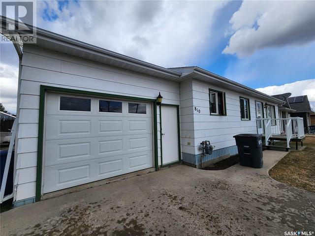 810 Pacific Street, House detached with 3 bedrooms, 2 bathrooms and null parking in Grenfell SK | Image 3