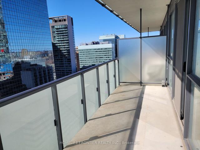 2101 - 15 Grenville St, Condo with 1 bedrooms, 1 bathrooms and 0 parking in Toronto ON | Image 8