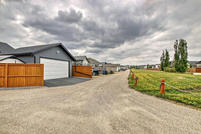 2 Radcliff Way, House detached with 3 bedrooms, 2 bathrooms and 440 parking in Sylvan Lake AB | Image 43