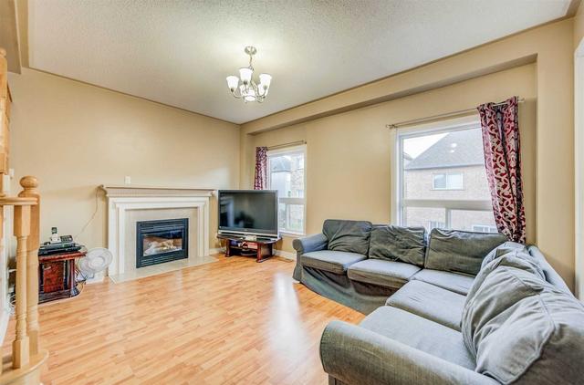 30 Manda Dr, House detached with 4 bedrooms, 4 bathrooms and 6 parking in Vaughan ON | Image 6