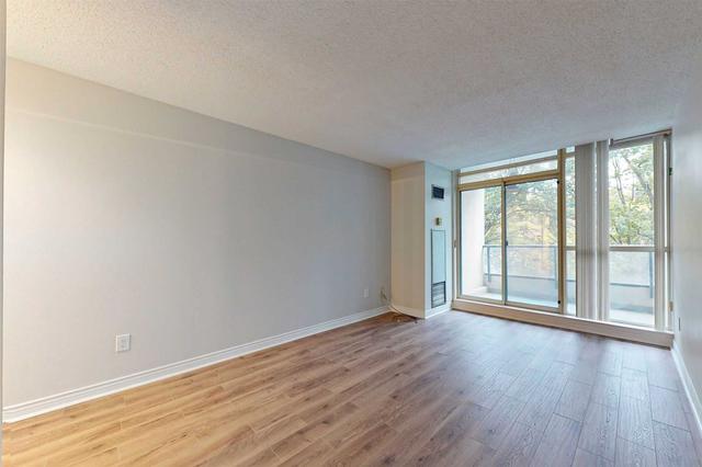 204 - 1 Clark Ave, Condo with 2 bedrooms, 2 bathrooms and 2 parking in Vaughan ON | Image 5