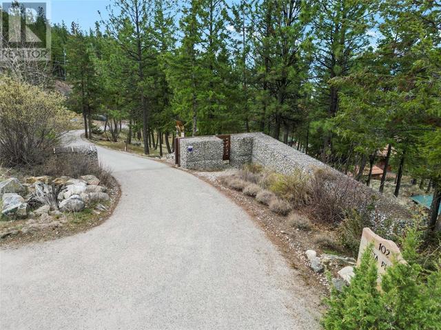 102 Vista Place, House detached with 3 bedrooms, 2 bathrooms and 8 parking in Okanagan Similkameen E BC | Image 3