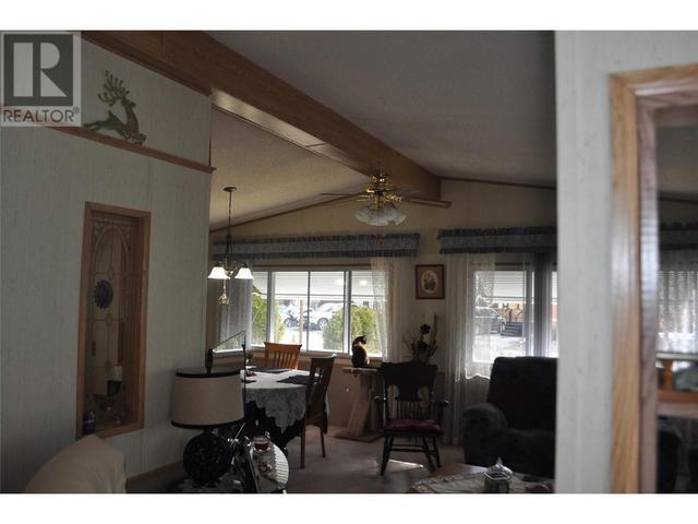 12 - 3999 Skaha Lake Road, House other with 2 bedrooms, 2 bathrooms and null parking in Penticton 1 BC | Image 2