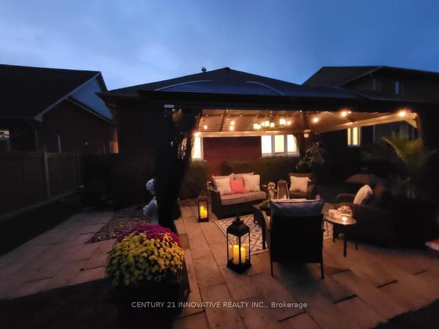 1365 Maddock Dr, House detached with 3 bedrooms, 4 bathrooms and 6 parking in Oshawa ON | Image 31
