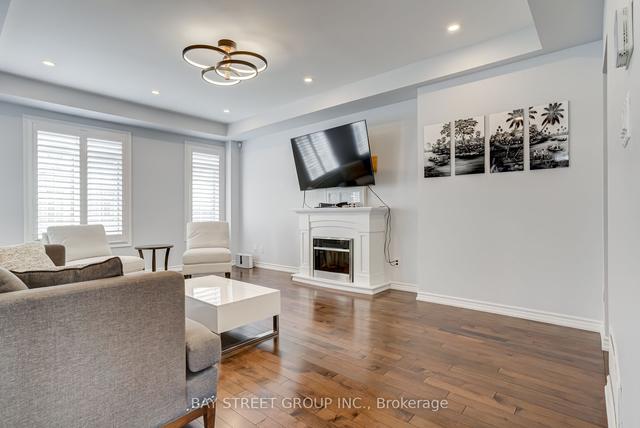 36 Routliffe Lane, House attached with 4 bedrooms, 3 bathrooms and 4 parking in Toronto ON | Image 35