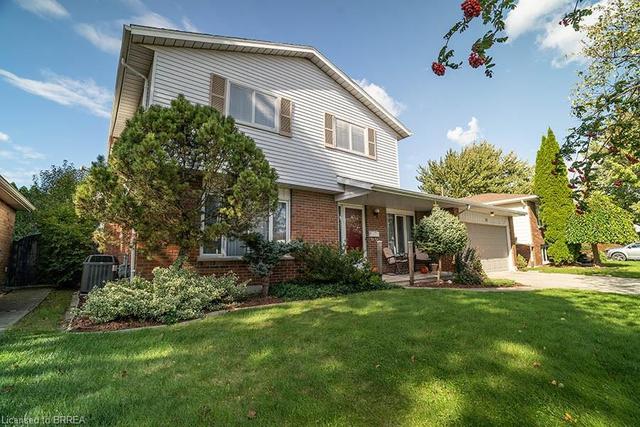 24 Pamela Crescent, House detached with 4 bedrooms, 1 bathrooms and 6 parking in Chatham Kent ON | Image 2