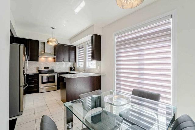 44 - 10 Porter Ave W, House attached with 3 bedrooms, 3 bathrooms and 2 parking in Vaughan ON | Image 10