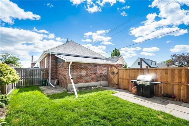 128 Cadillac Ave N, House detached with 2 bedrooms, 1 bathrooms and 3 parking in Oshawa ON | Image 16